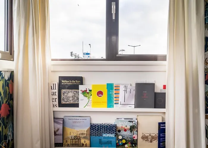 Sweets - Meeuwenpleinbrug Amsterdam