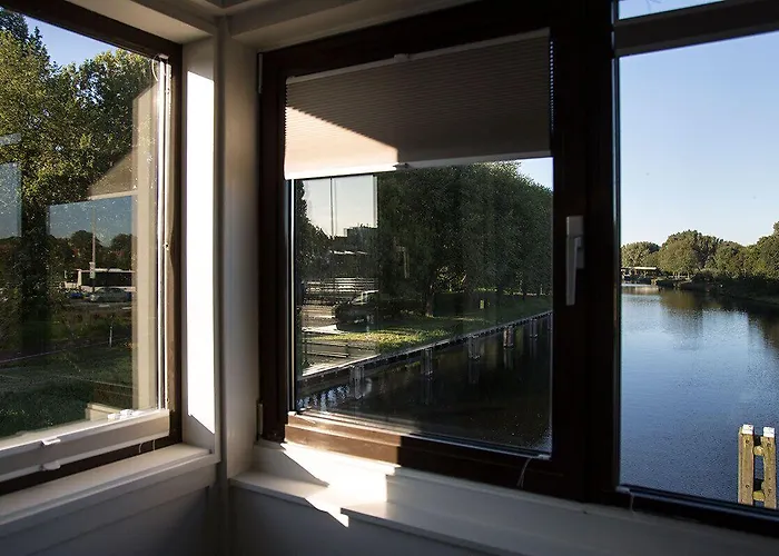 Sweets - Meeuwenpleinbrug Amsterdam