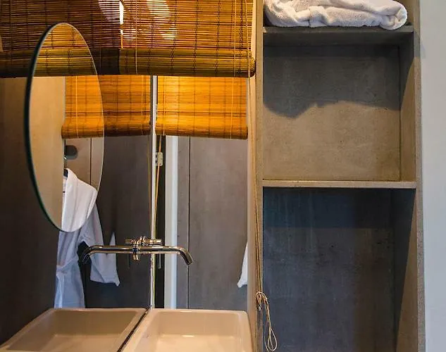 Sweets - Meeuwenpleinbrug Amsterdam