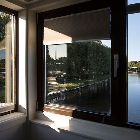 Sweets - Meeuwenpleinbrug Amsterdam